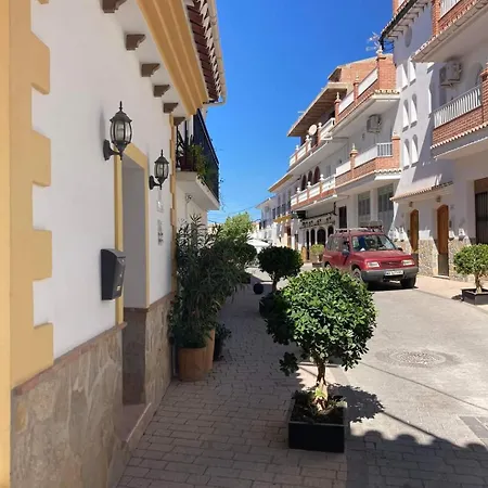 Casa Mas Town House Rooftop Terrace & Views Hébergement de vacances Sedella